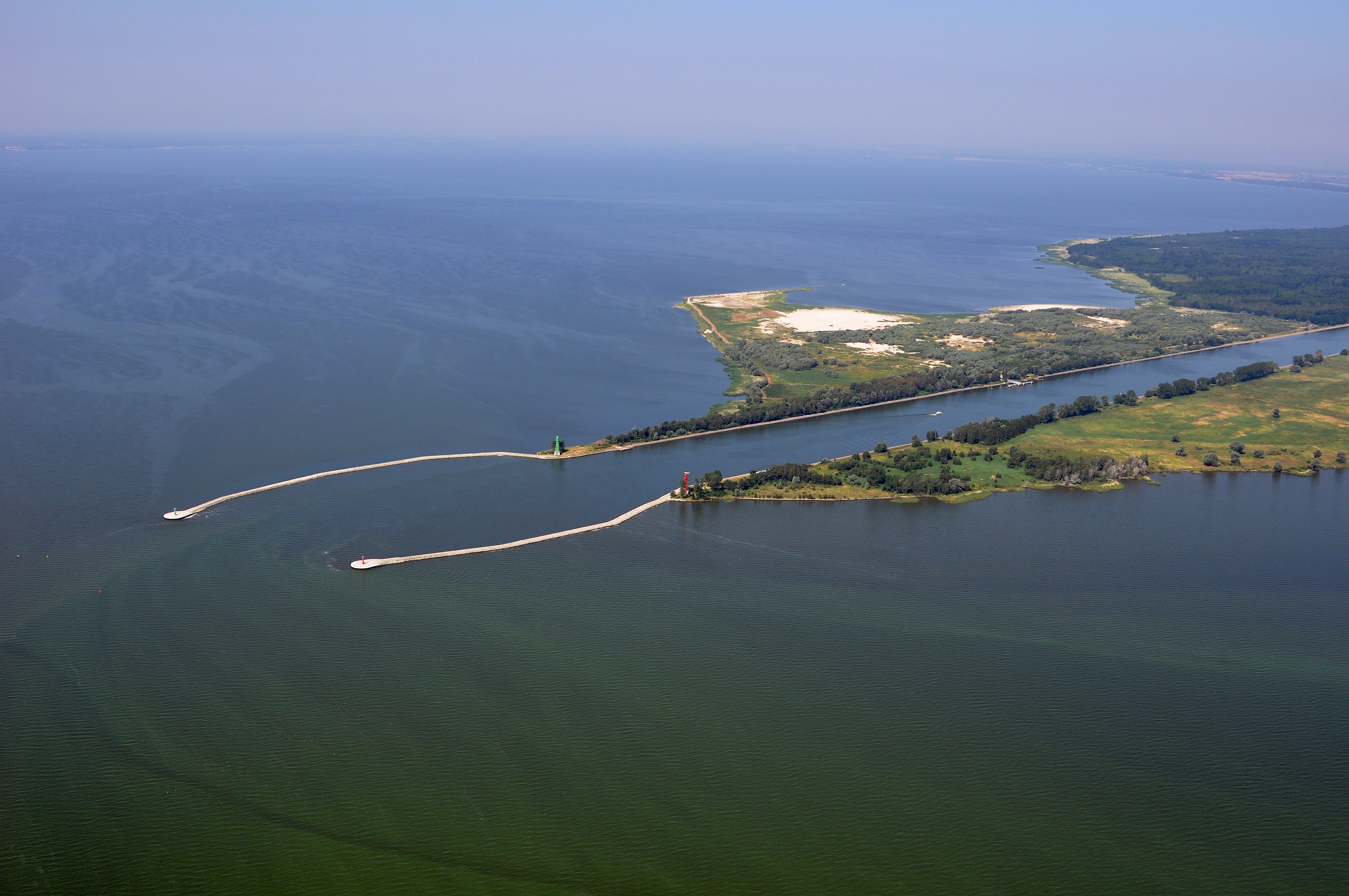 Podpisanie umowy na pogłębienie toru wodnego do 12,5 metra