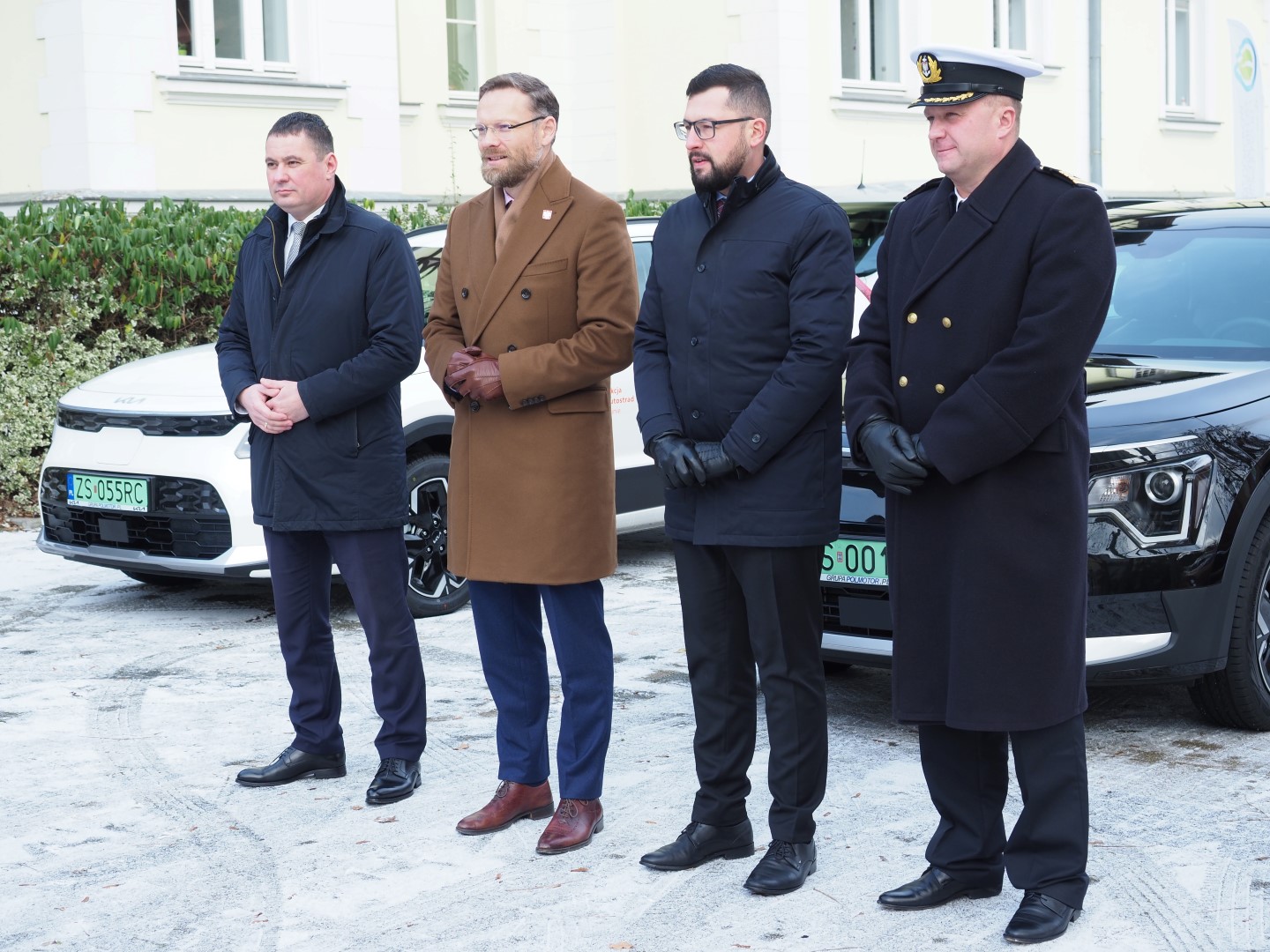 Przekazanie Urzędowi pojazdów elektrycznych