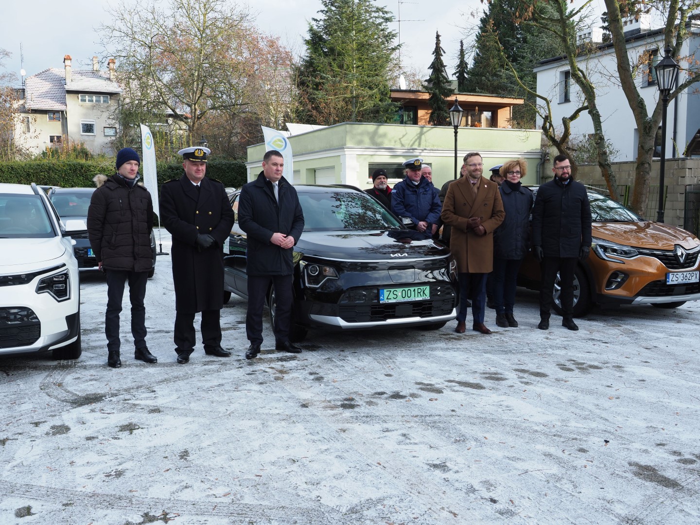 Przekazanie Urzędowi pojazdów elektrycznych